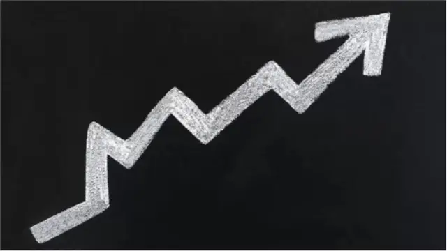 যুক্তরাষ্ট্র থেকে পাকিস্তান, ইটালি থেকে জার্মানি - দেশে দেশ জিনিসপত্রের দাম লাগাম ছাড়িয়ে যাচ্ছে।