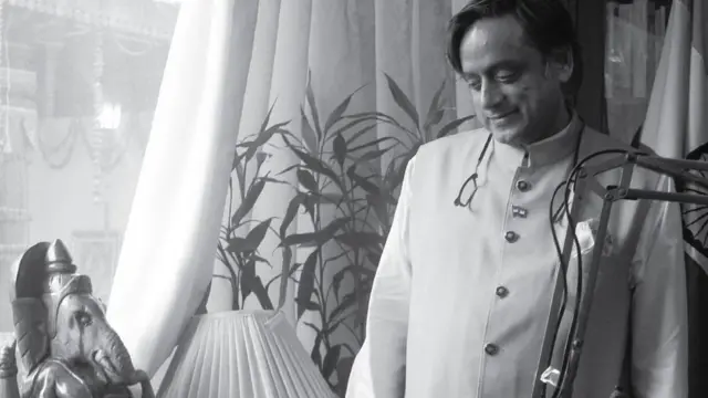 શશિ થરુર