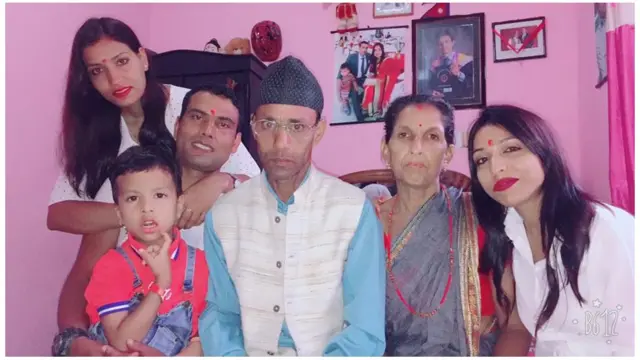 Nitu Karki, Balaram Dhakal e família