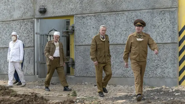 кадр из сериала