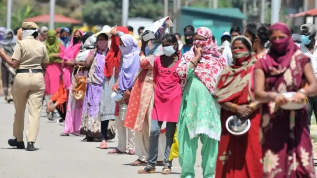 પ્રવાસી મજૂરો