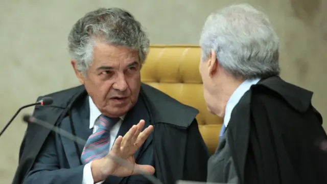 Marco Aurélio (esq.) e Ricardo Lewandowski (dir.)