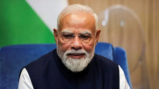 नरेंद्र मोदी