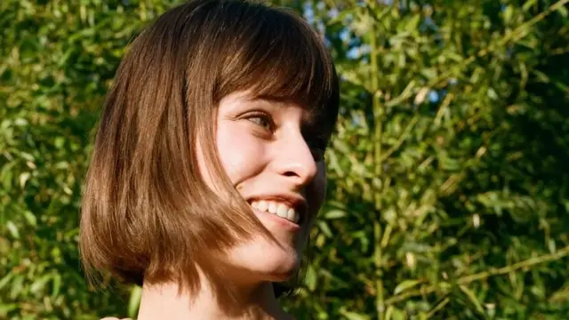 Alice Vincent, auteur et "faiseuse de plantes", comme beaucoup d'autres de sa génération, trouve un "réconfort" dans les plantes