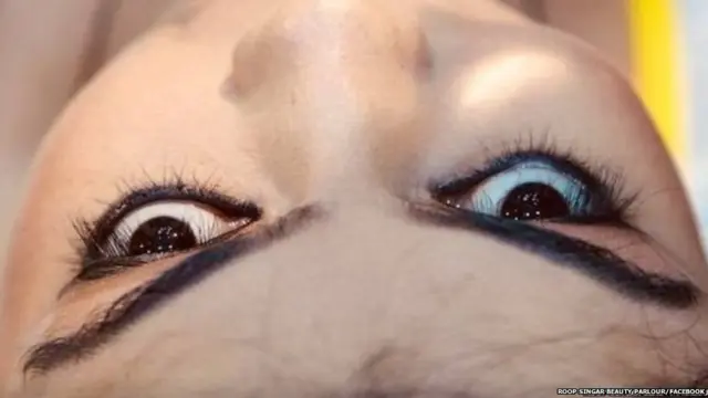 चेहरे पर बाल