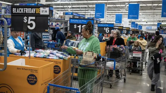 بلک‌فرایدی (Black Friday) یا حراج «جمعه سیاه» بزرگ‌ترین رویداد خرید سال در جهان است