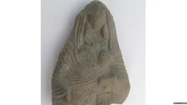 निखंड साडी