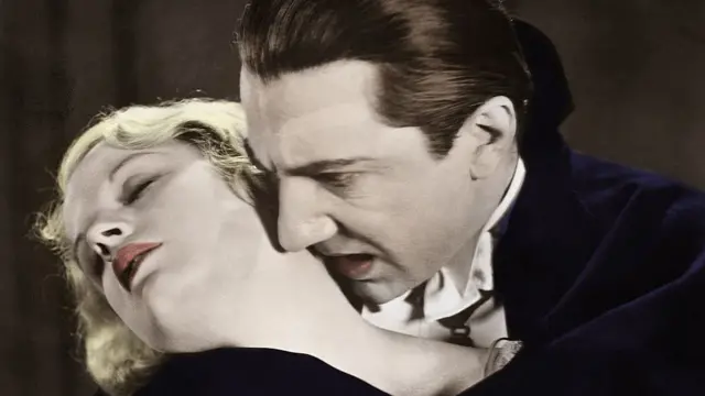 Drácula con una bella víctima