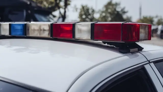 Parte superior de un auto de policía