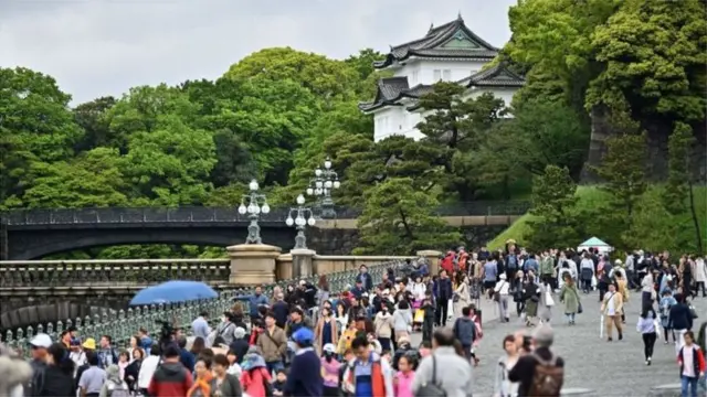 जपानी जनतेला नारुहितोंकडून अपेक्षा आहेत