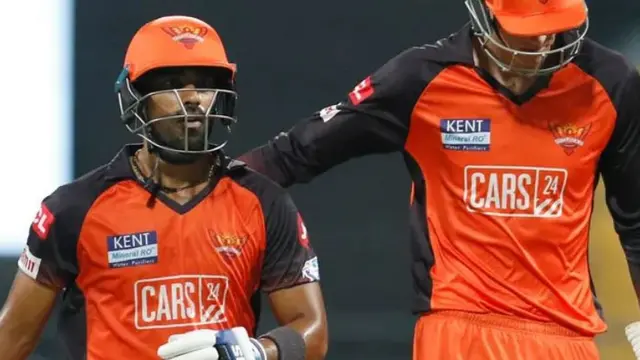 शशांस सिंह (बाएं)