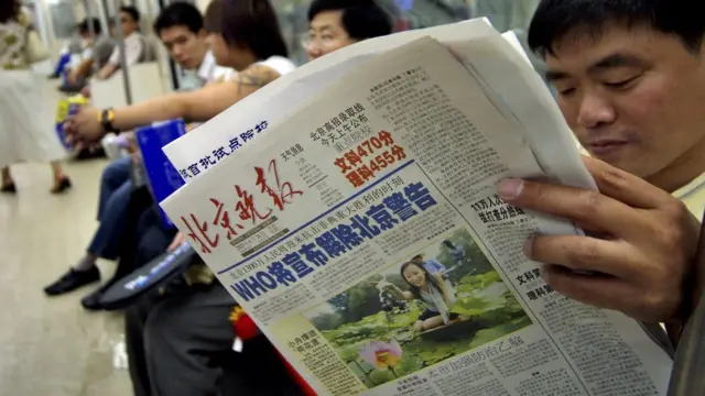 官方数字指出，非典型肺炎当时在中国大陆造成超过300人死亡。