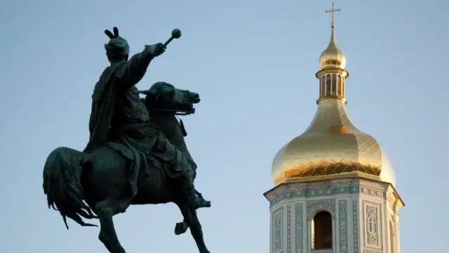 Колокольня Софийского собора Богдан Хмельницкий