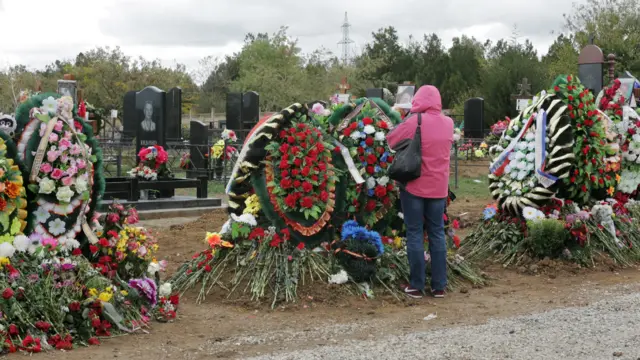 Пьяную в хлам кончают внутрь. Смотреть пьяную в хлам кончают внутрь онлайн