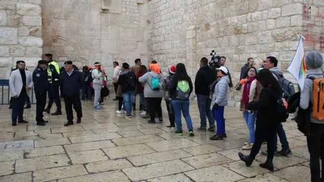 Ndị kwụ n'ahịrị