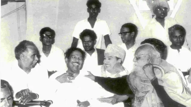 கருணாநிதி: கேள்விகளும், சுவாரஸ்ய பதில்களும்!