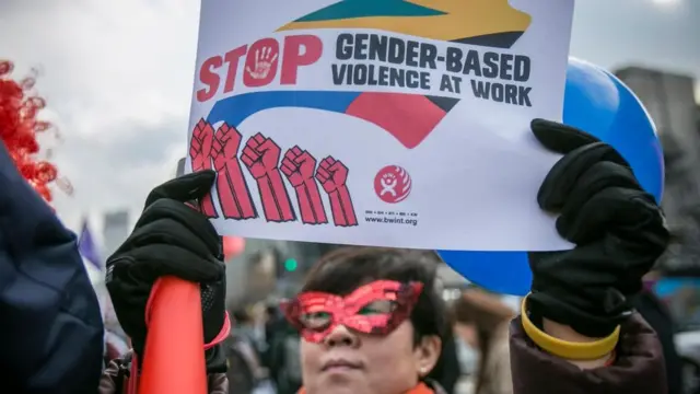 यौन उत्पीड़ने के ख़िलाफ़ उत्तर कोरिया में प्रदर्शन