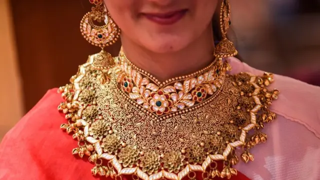 सोन्याचे दागिने