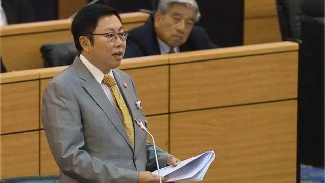 นายบวรศักดิ์ อุวรรณโณ ประธานกรรมาธิการร่างรัฐธรรมนู