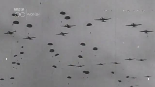 ইউরোপে মিত্র বাহিনীর ছত্রী সেনা নামছে