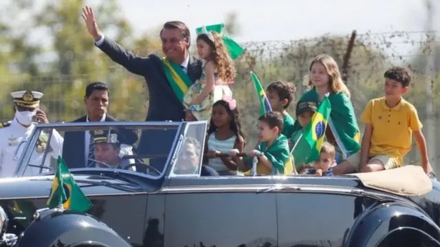 Jair Bolsonaro com criançasmelhor horário para jogar realsbetcarro durante manifestaçãomelhor horário para jogar realsbetBrasília no 7melhor horário para jogar realsbetsetembromelhor horário para jogar realsbet2021