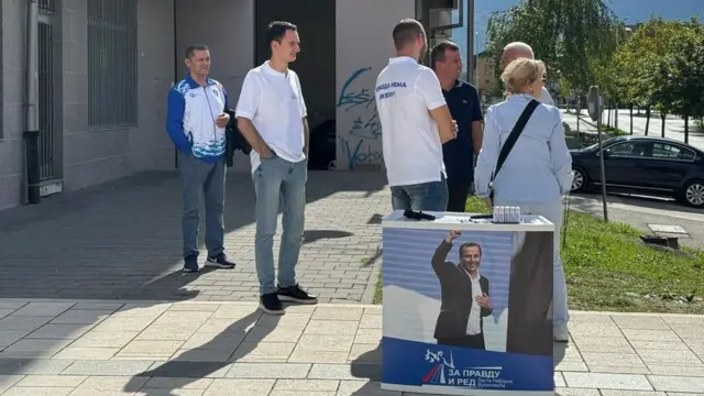 Активисти За правду и ред