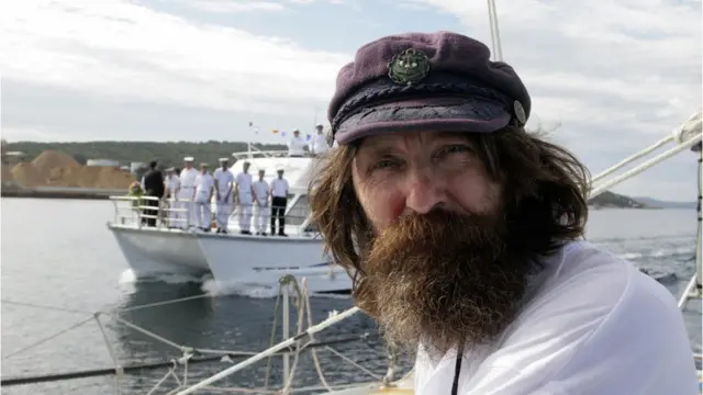 Федо Конюхов на борту лодки в порту Олбани в Австралии 7 мая 2008 года