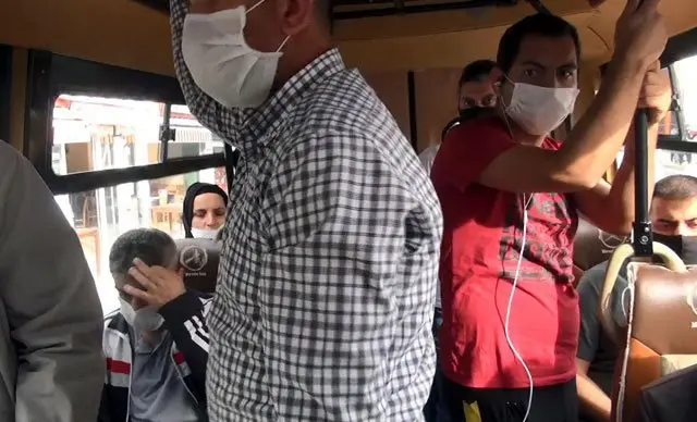 İstanbul'da bir minibüs