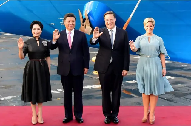 習近平主席伉儷和巴雷拉總統伉儷