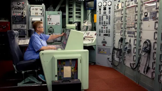 Центр управления был спроектирован таким образом, чтобы уцелеть во время ядерного удара, нанесенного противником поблизости