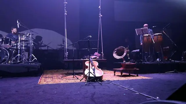 ساز نوازنده گروه بنیامین