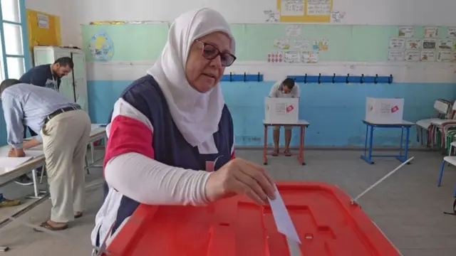 تونس