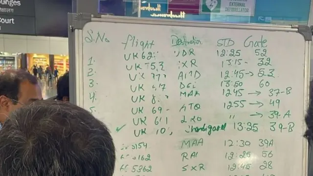 Dehli aeroporti qo'l boshqaruviga o'tdi