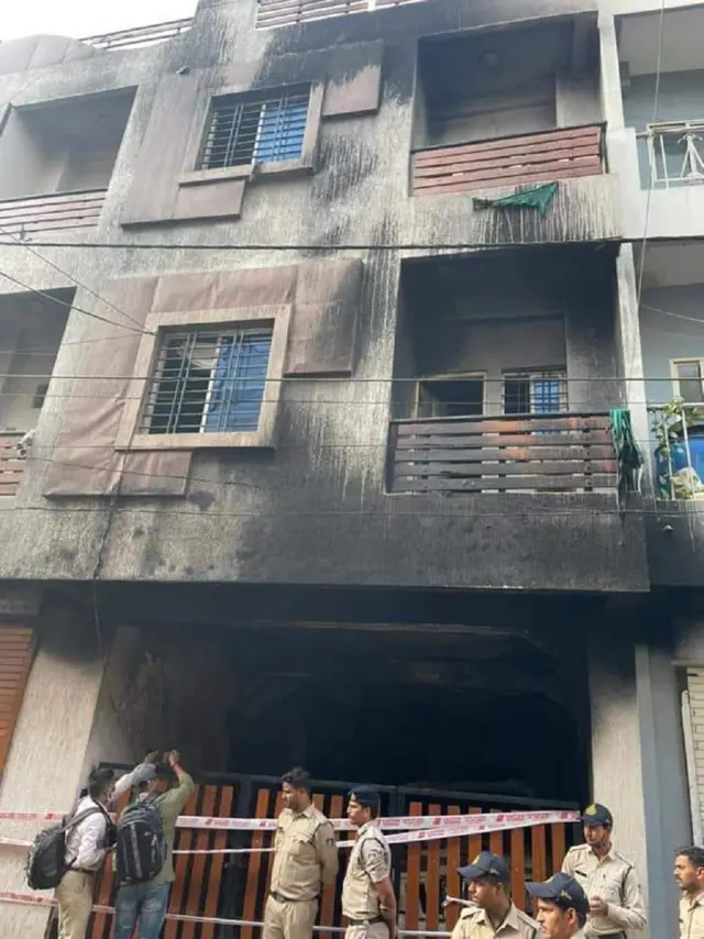 Dhismaha uu hubham Dixit dabka qabadsiiyey