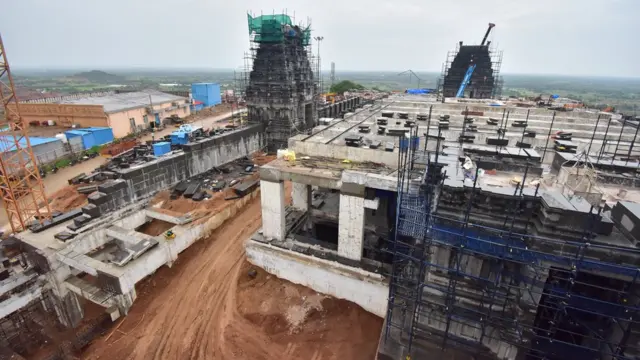 ఆలయ నిర్మాణం