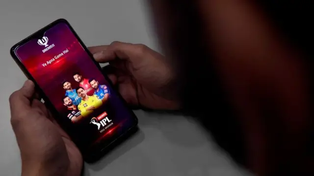 फँटसी स्पोर्ट्स, फँटसी गेम्स, फँटसी लीग, पैसा, अर्थकारण, क्रिकेट, फुटबॉल