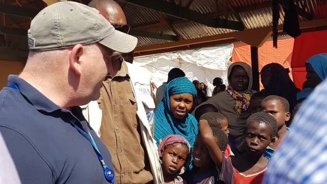 Shaqaalaha Ocha ee qaramada Midoobay oo booqanaya dadkii ka barakacay Gaalkacyo