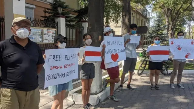 Бишкектеги Беларусь элчилигинин алдындагы акция