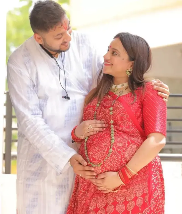 శ్రీనాథ్ సోలంకి, మోనిక