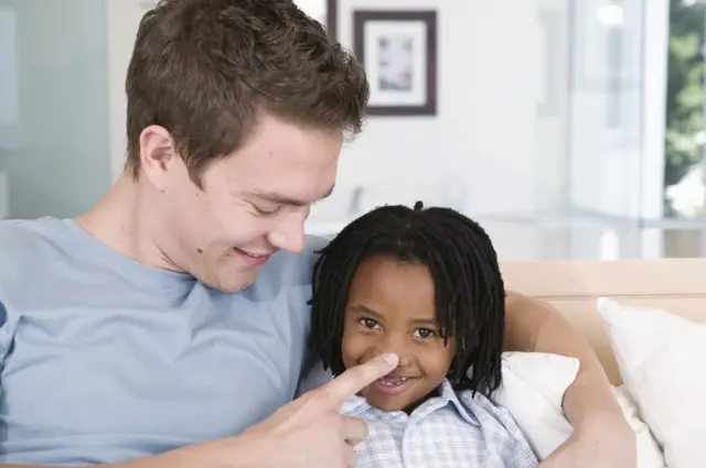 Отец с приемным сыном