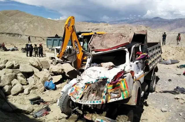 मुस्ताङ टिपर दुर्घटना