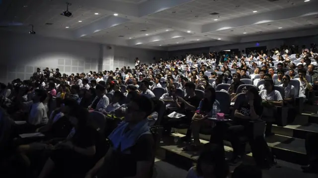 โจชัว หว่อง สไกป์มาจุฬาฯ