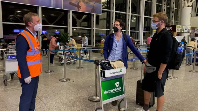 Ông Gareth Ward và công dân Anh Quốc ở Việt Nam