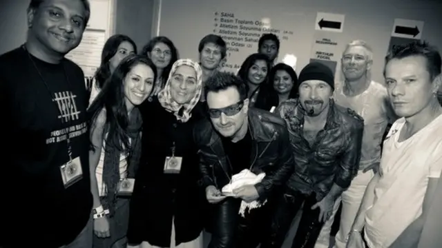 İrlandalı müzik grubu U2, 1997'de çıkardıkları 'Pop' albümlerinin kapağına Fehmi Tosun'un fotoğrafını taşımış ve "Fehmi Tosun'u hatırlayın" yazmıştı. 2010'da İstanbul verdikleri konserde grup üyeleri, Fehmi Tosun'un eşi ve kızı ile bir araya gelmişti.