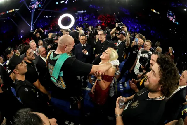 بوکس سنگین وزن؛ فیوری