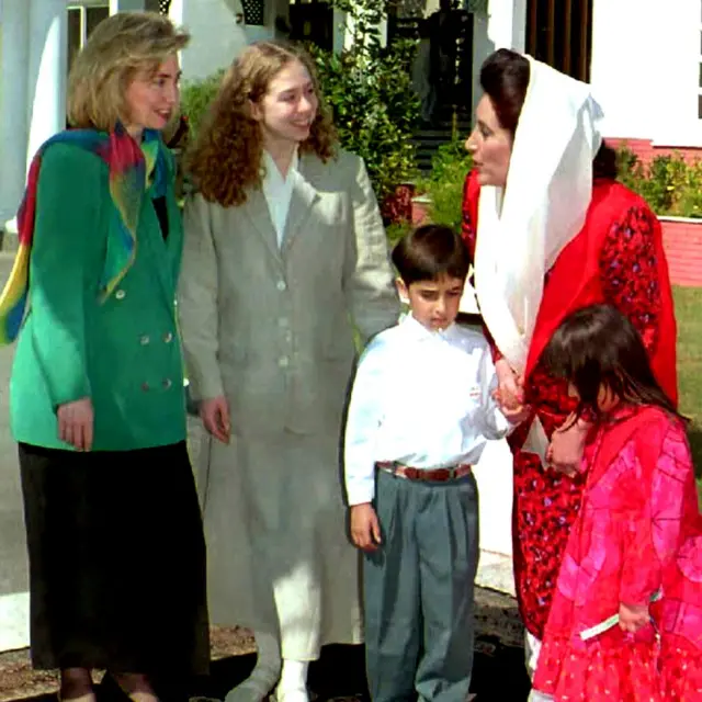 పిల్లలతో బుట్టో