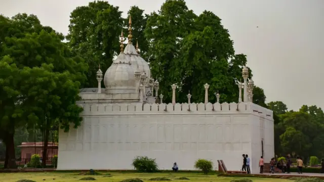 மோட்டி மஸ்ஜித்