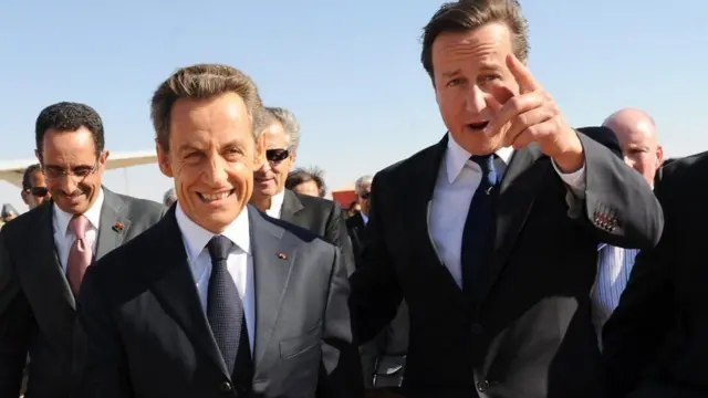 Nicolas Sarkozy na David Cameron