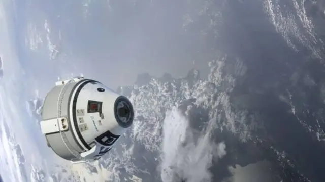 капсула Starliner компанії Boeing