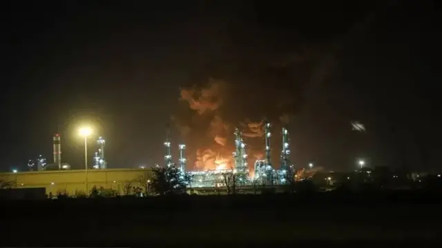 پالایشگاه تهران در محدوده شهر ری در جنوب پایتخت واقع شده